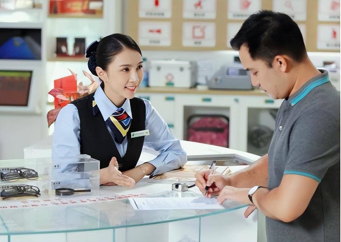 多吗？在国内算什么水平？银行员工直言不讳麻将胡了2模拟器试玩有100万存款的人